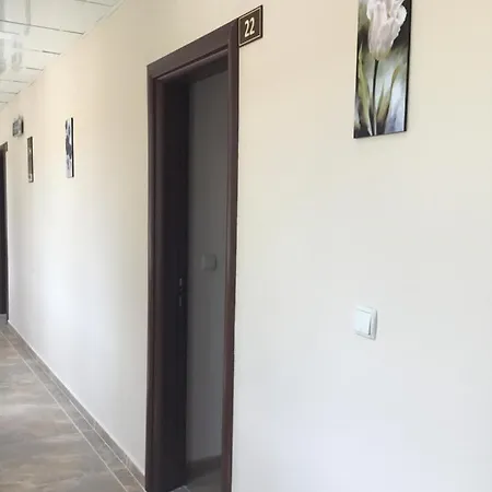 емона,обзор 3* Obzor