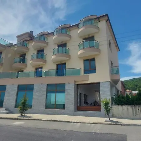 емона,обзор 3*