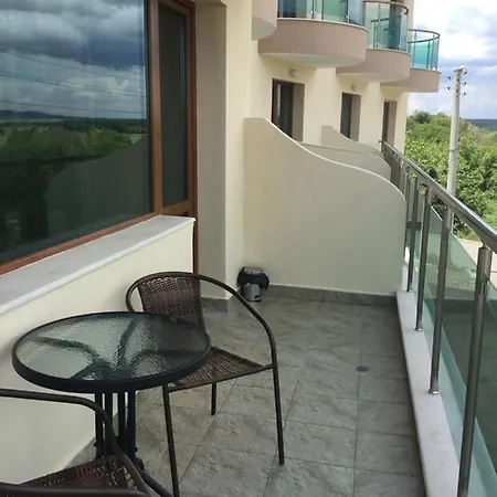 емона,обзор Guest house