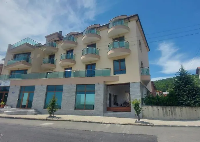 емона,обзор 3*