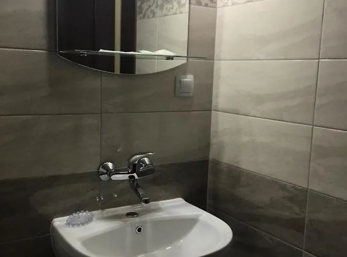 Gæstehus емона,обзор 3*