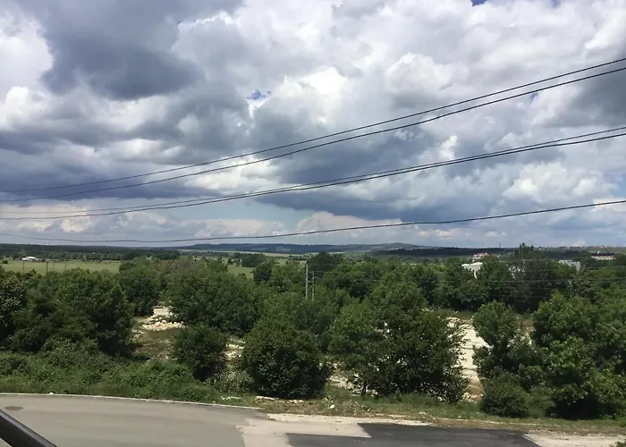 емона,обзор Gæstehus Obzor