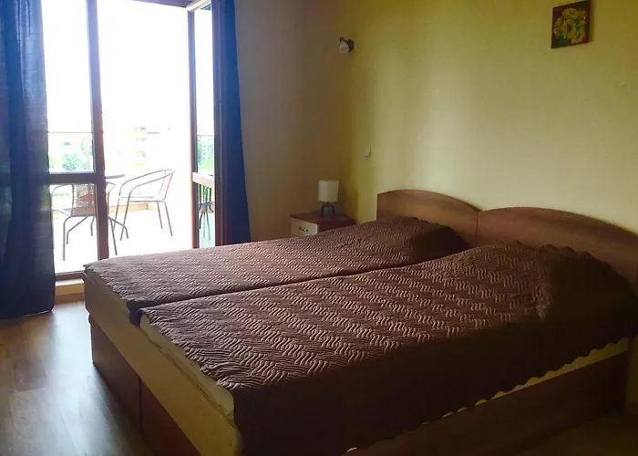 емона,обзор 3* Obzor