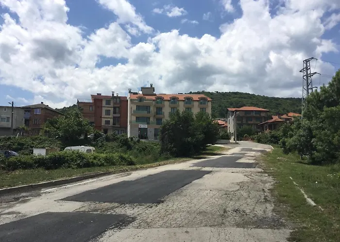 емона,обзор Obzor